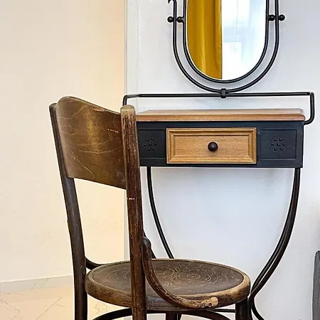 Turnkey I Vintage Terrace
