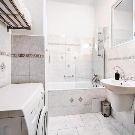 شقة Turnkey I Vintage Terrace براغ