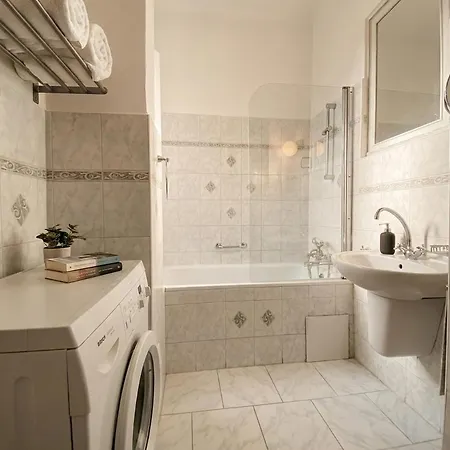 Apartment Turnkey I Vintage Terrace