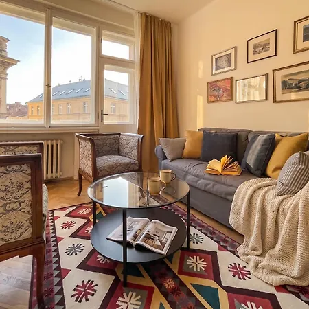 Turnkey I Vintage Terrace Prague