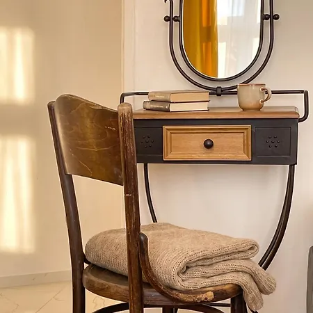 Turnkey I Vintage Terrace *