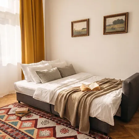Turnkey I Vintage Terrace Prague