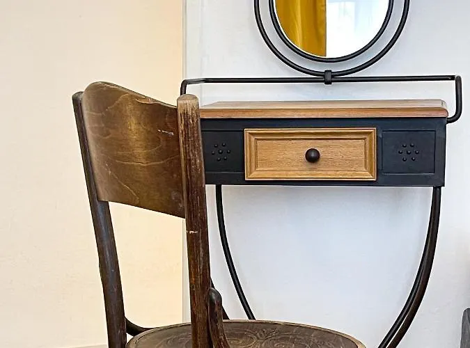 Turnkey I Vintage Terrace